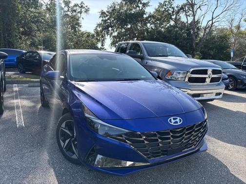 2023 Hyundai ELANTRA Limited