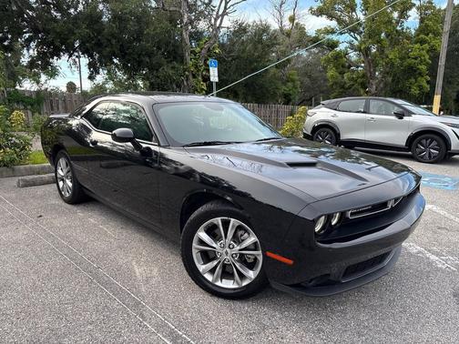 2023 Dodge Challenger SXT