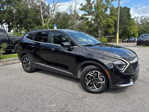 2024 Kia Sportage LX