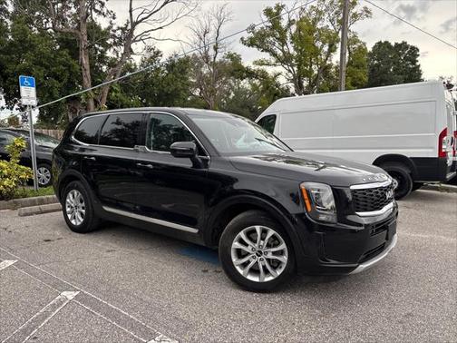 2022 Kia Telluride LX
