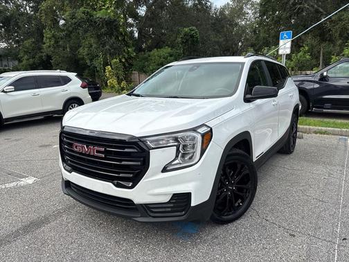 2022 GMC Terrain SLE