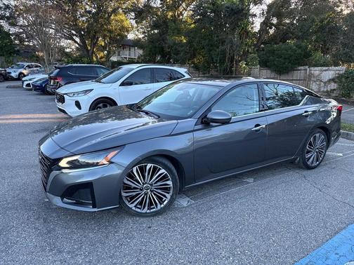 2023 Nissan Altima 2.5 SL