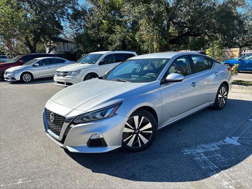 2022 Nissan Altima 2.5 SV