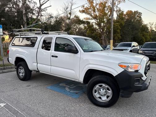 2022 Toyota Tacoma SR