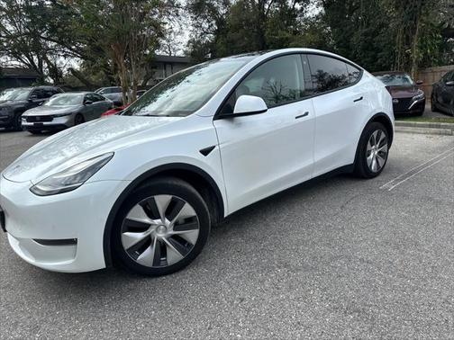 2021 Tesla Model Y Long Range Dual Motor All-Wheel Drive