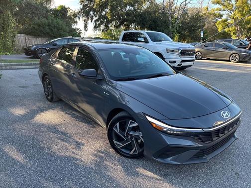 2025 Hyundai ELANTRA Sport