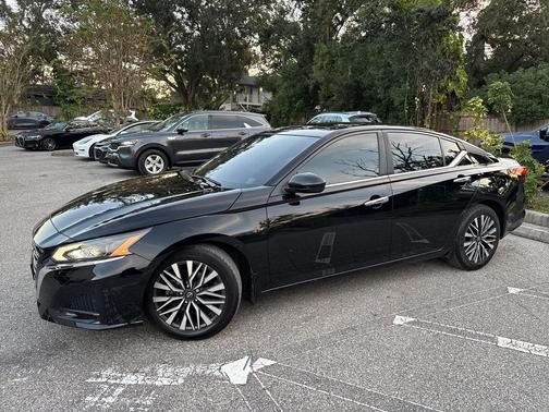 2023 Nissan Altima 2.5 SV