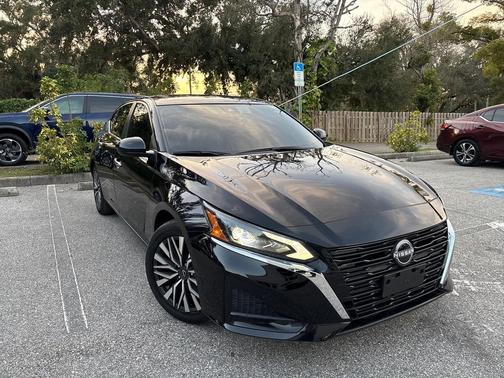 2023 Nissan Altima 2.5 SV