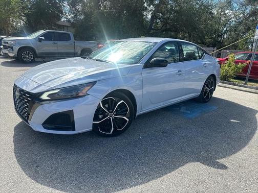 2024 Nissan Altima SR FWD