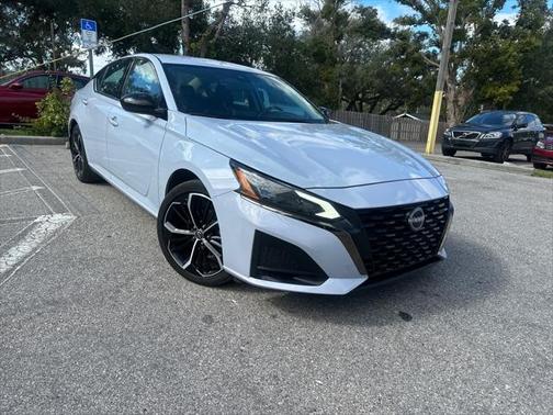 2024 Nissan Altima SR FWD