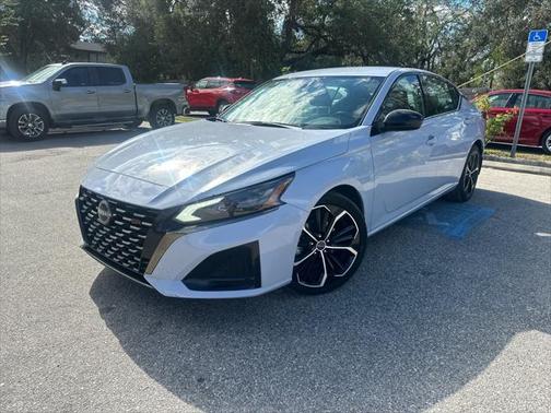 2024 Nissan Altima SR FWD