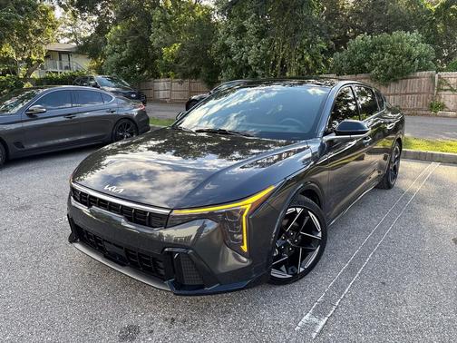 2025 Kia K4 GT-Line