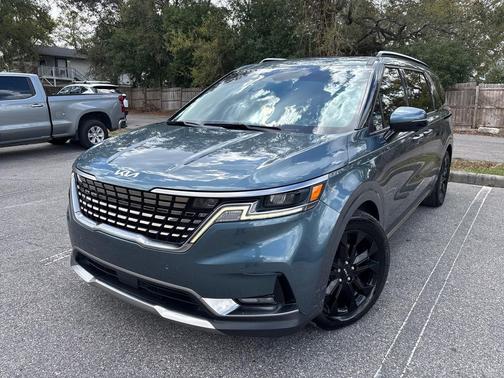 2023 Kia Carnival SX