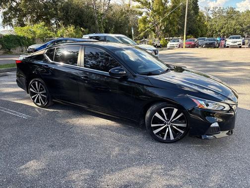 2020 Nissan Altima SR FWD