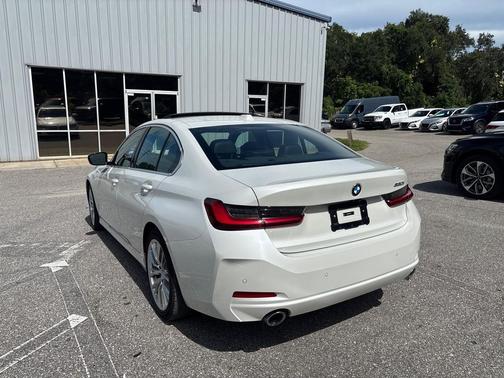 2024 BMW 330 330i Sedan