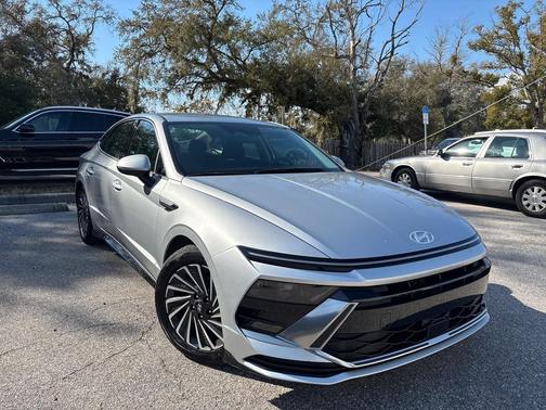 2025 Hyundai SONATA Hybrid SE