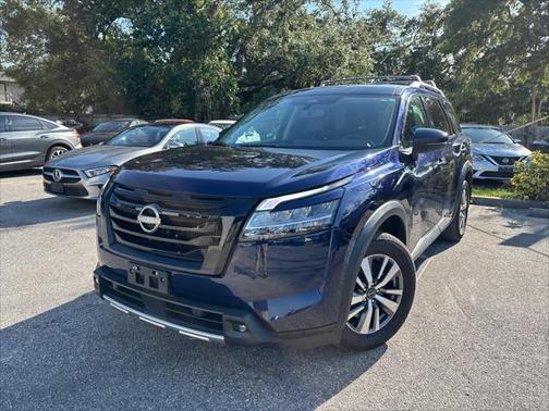 2022 Nissan Pathfinder SL 4WD