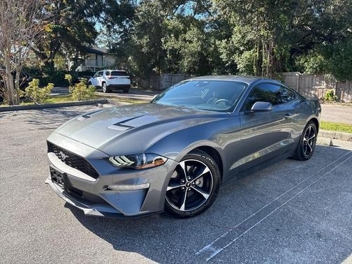 2022 Ford Mustang EcoBoost