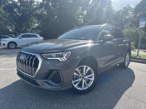 2024 Audi Q3 Premium 45 TFSI S line quattro Tiptronic