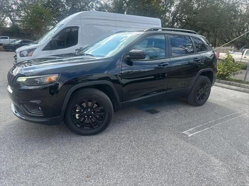 2023 Jeep Cherokee Altitude