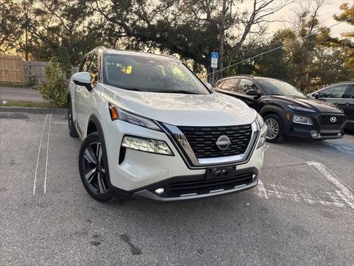 2022 Nissan Rogue SL