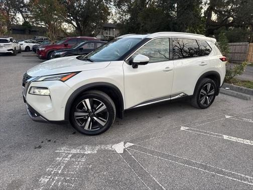 2022 Nissan Rogue SL