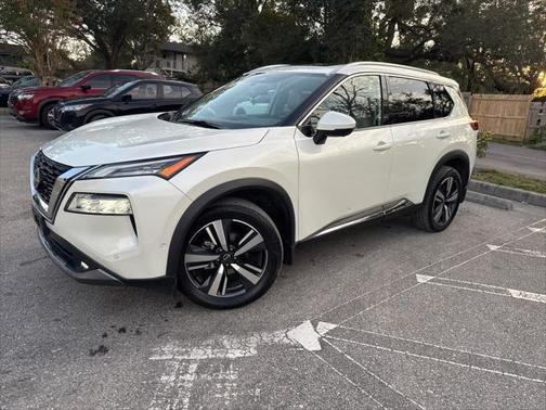 2022 Nissan Rogue SL