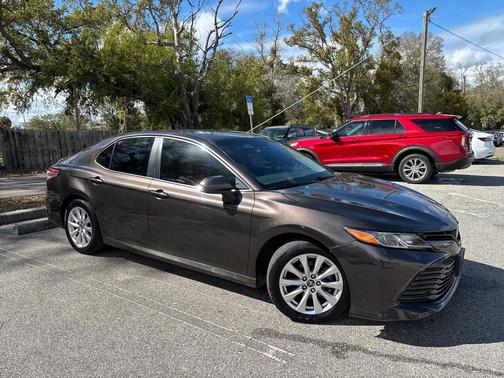 2018 Toyota Camry LE