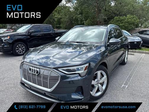 Manhattan Gray Metallic 2019 Audi e-tron Premium Plus