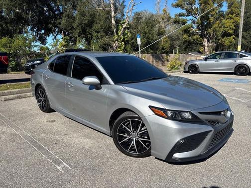 2021 Toyota Camry SE