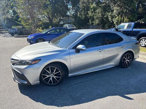2021 Toyota Camry SE