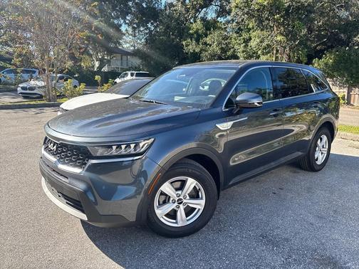 2022 Kia Sorento LX
