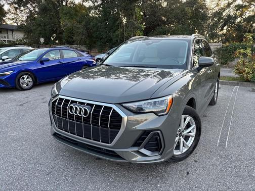 2022 Audi Q3 45 S line Premium