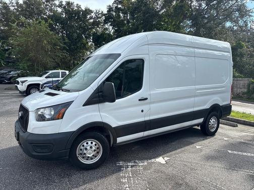 2022 Ford Transit-250 Base