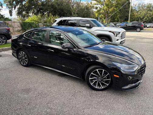 2022 Hyundai SONATA Limited