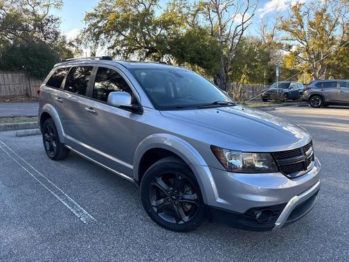 2020 Dodge Journey Crossroad