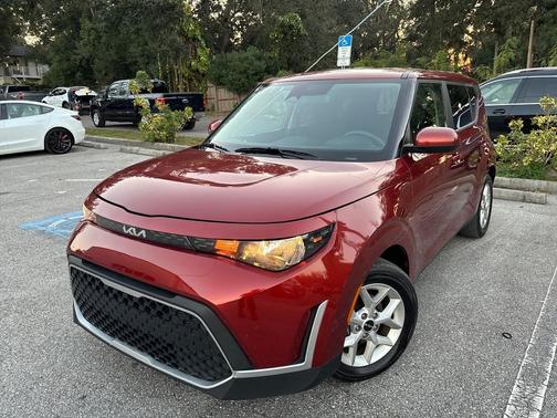 2024 Kia Soul LX