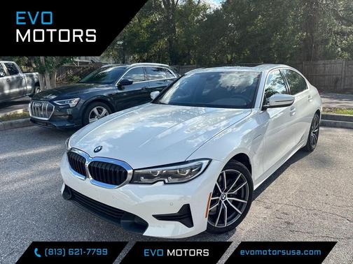 Alpine White 2021 BMW 330e xDrive