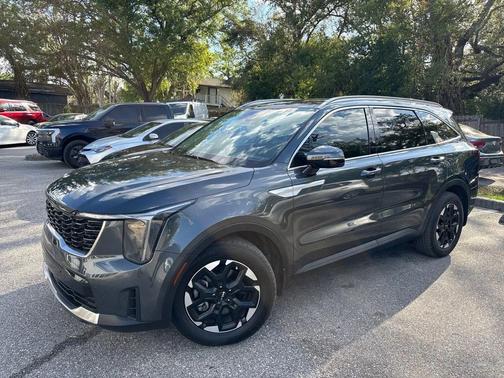 Gravity Grey 2025 Kia Sorento S