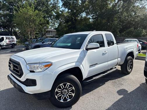 2022 Toyota Tacoma SR