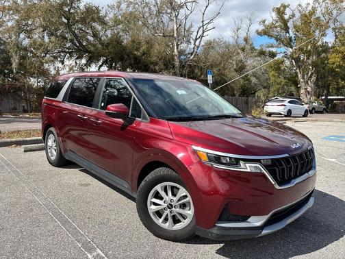 2024 Kia Carnival LX