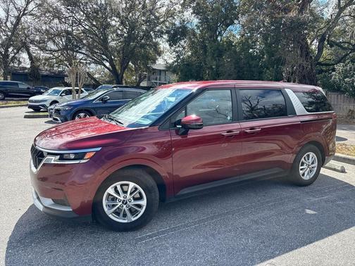 2024 Kia Carnival LX