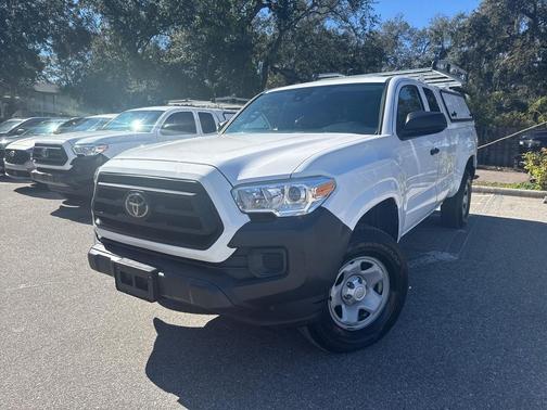 2022 Toyota Tacoma SR
