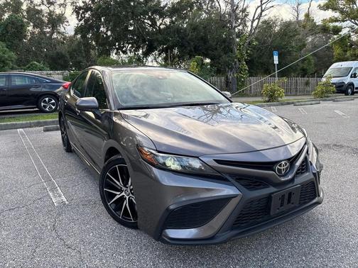 Predawn Gray Mica 2024 Toyota Camry SE