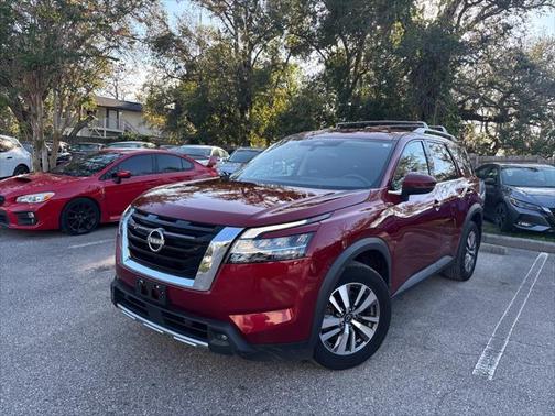 2023 Nissan Pathfinder SL 4WD