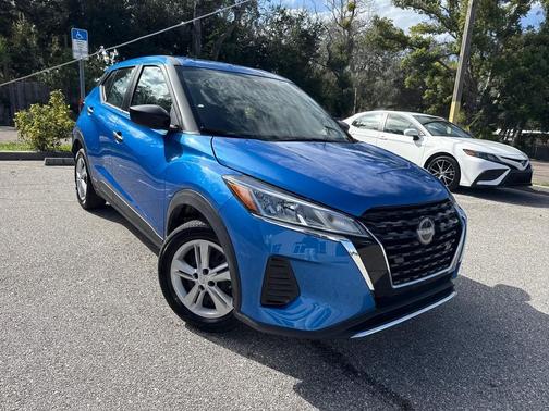 2024 Nissan Kicks S