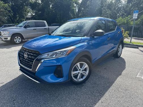 2024 Nissan Kicks S