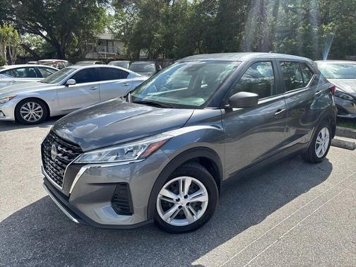 2023 Nissan Kicks S