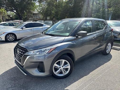 2023 Nissan Kicks S