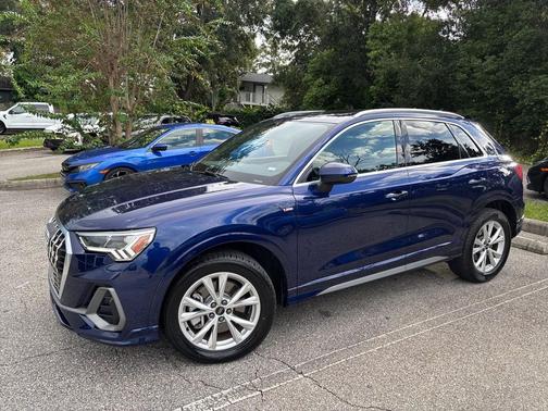 2024 Audi Q3 Premium 45 TFSI S line quattro Tiptronic